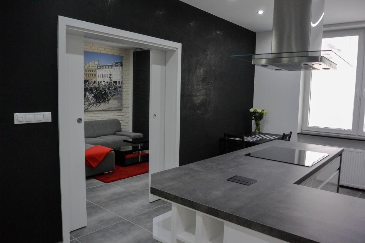 Rr Bus Station Apartment ブラチスラヴァ エクステリア 写真